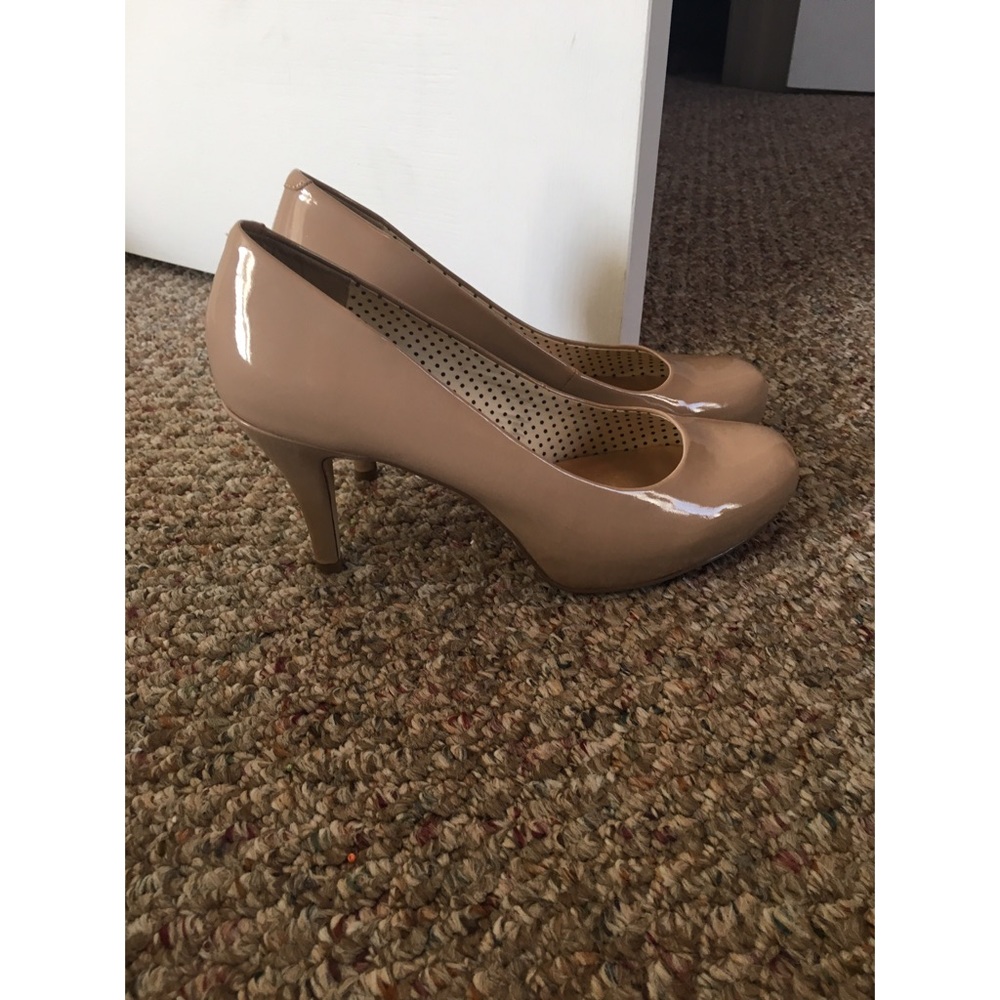 Nude heels